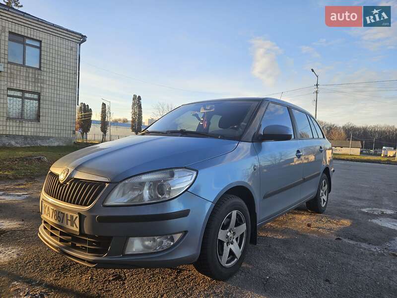 Skoda Fabia 2011 Skoda Fabia 2011