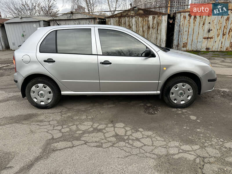Хетчбек Skoda Fabia 2006 в Києві