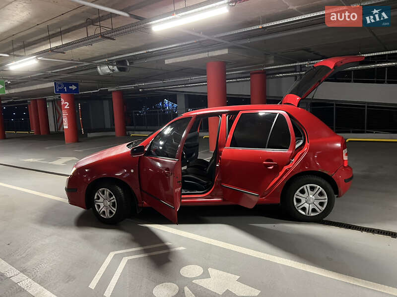 Хетчбек Skoda Fabia 2007 в Києві