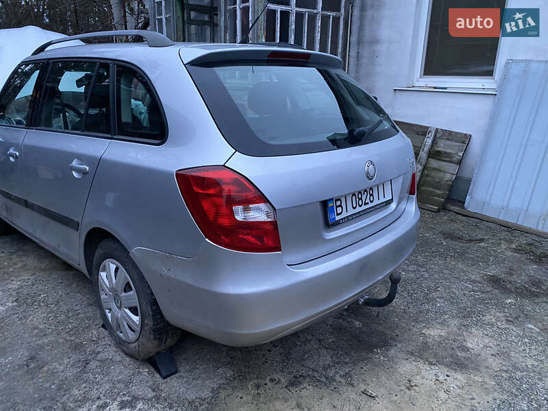 Универсал Skoda Fabia 2008 в Полтаве