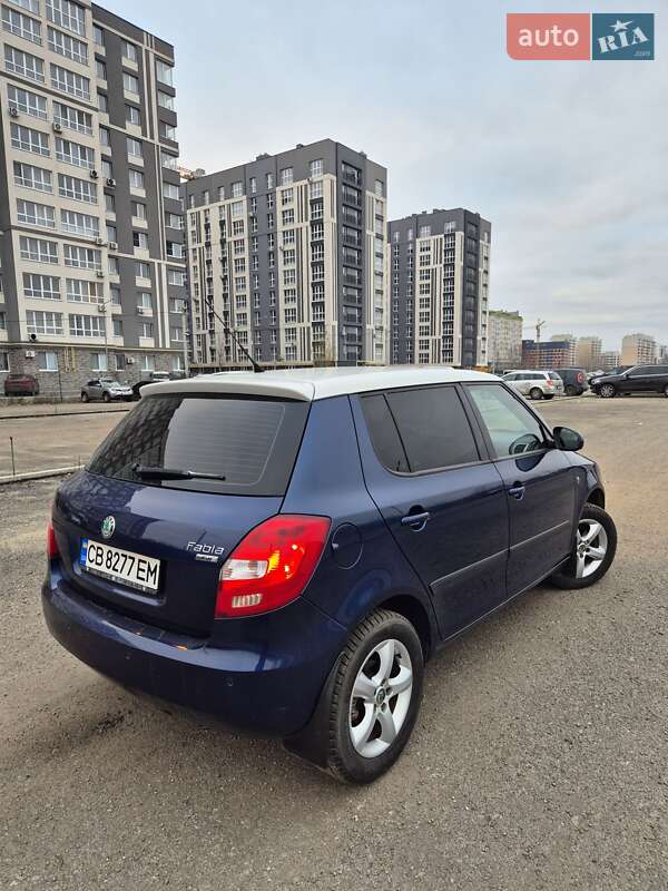 Хетчбек Skoda Fabia 2008 в Києві