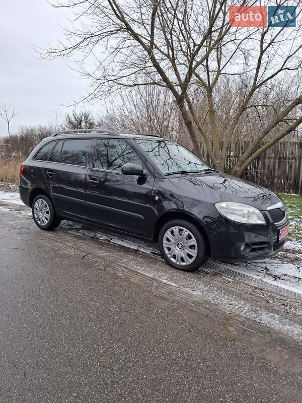 Універсал Skoda Fabia 2009 в Києві