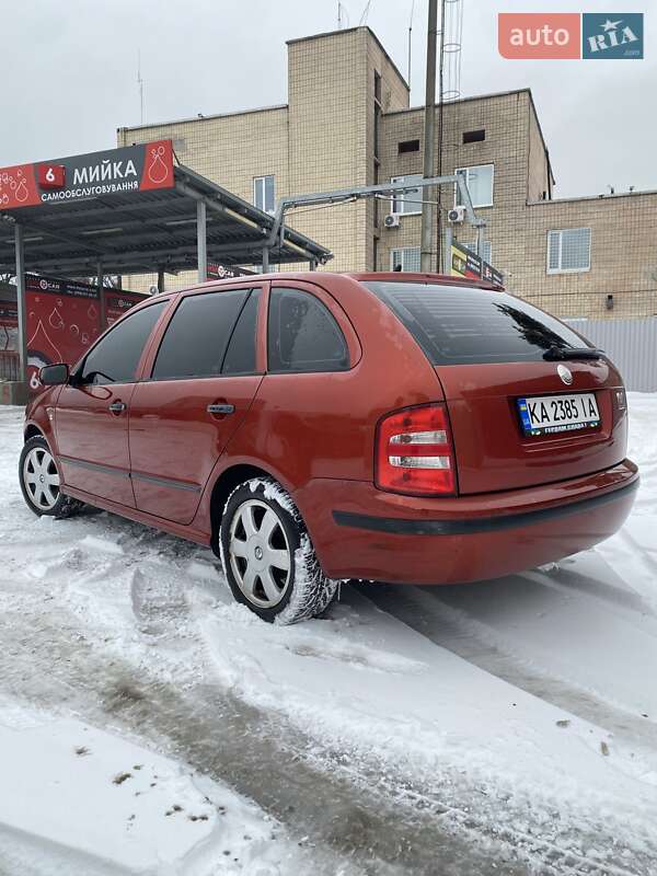 Универсал Skoda Fabia 2001 в Киеве