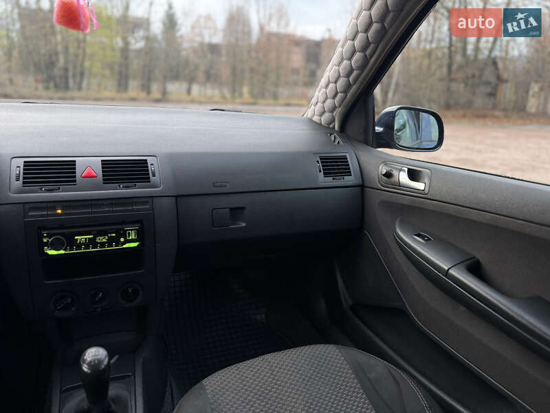 Хетчбек Skoda Fabia 2003 в Бердичеві