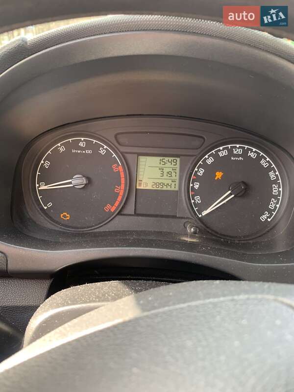 Хэтчбек Skoda Fabia 2009 в Киеве