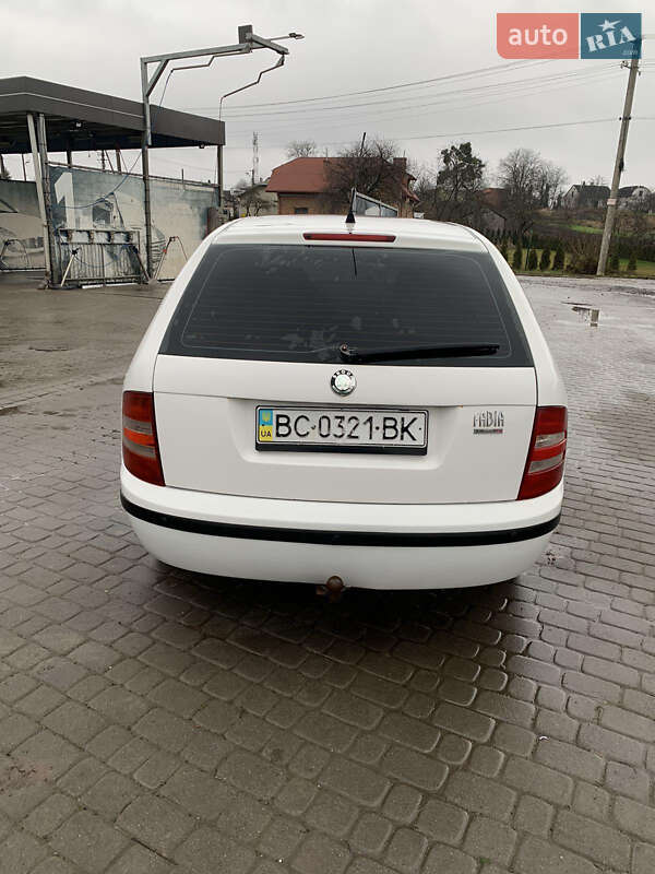 Хетчбек Skoda Fabia 2005 в Львові