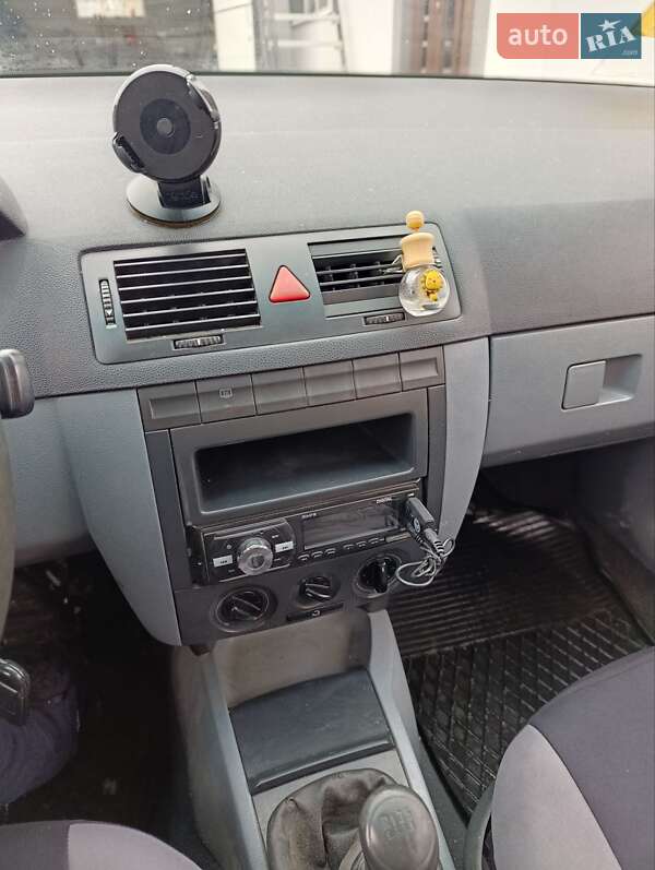 Универсал Skoda Fabia 2001 в Тернополе