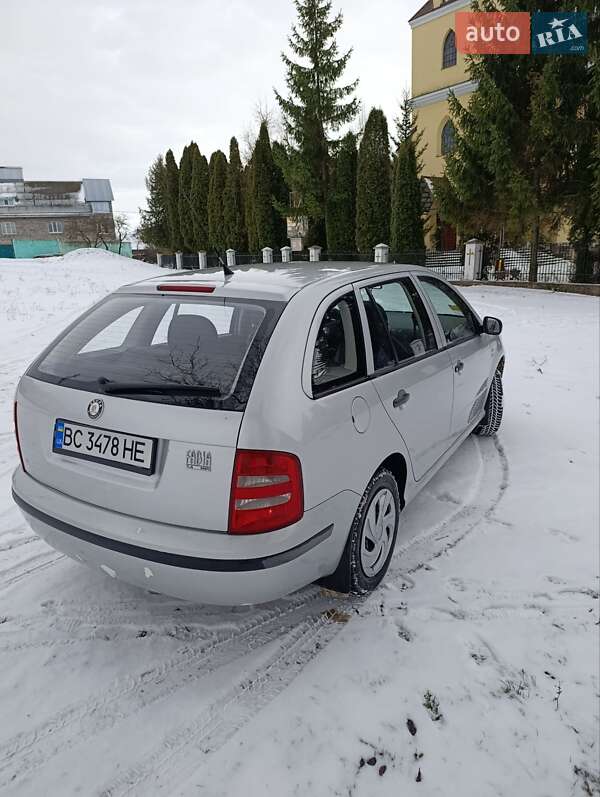 Универсал Skoda Fabia 2001 в Тернополе
