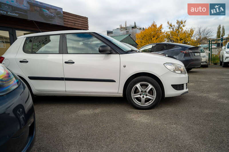 Хетчбек Skoda Fabia 2011 в Києві