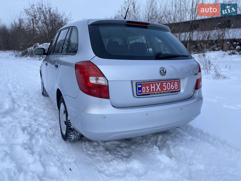 Универсал Skoda Fabia 2009 в Хороле