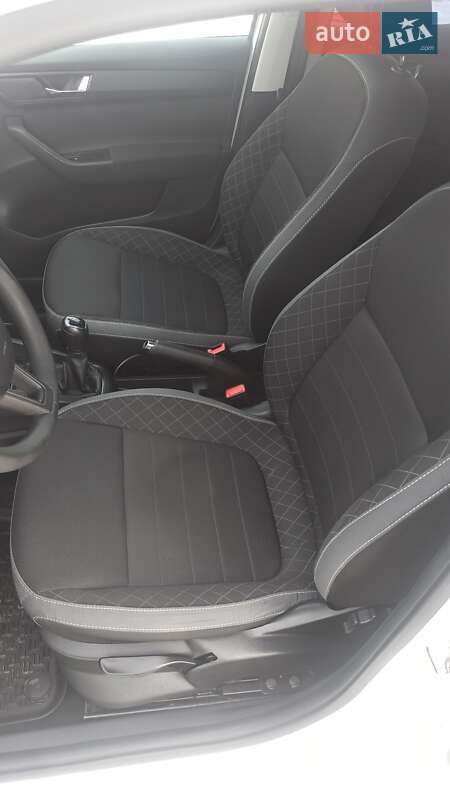 Хэтчбек Skoda Fabia 2019 в Виннице