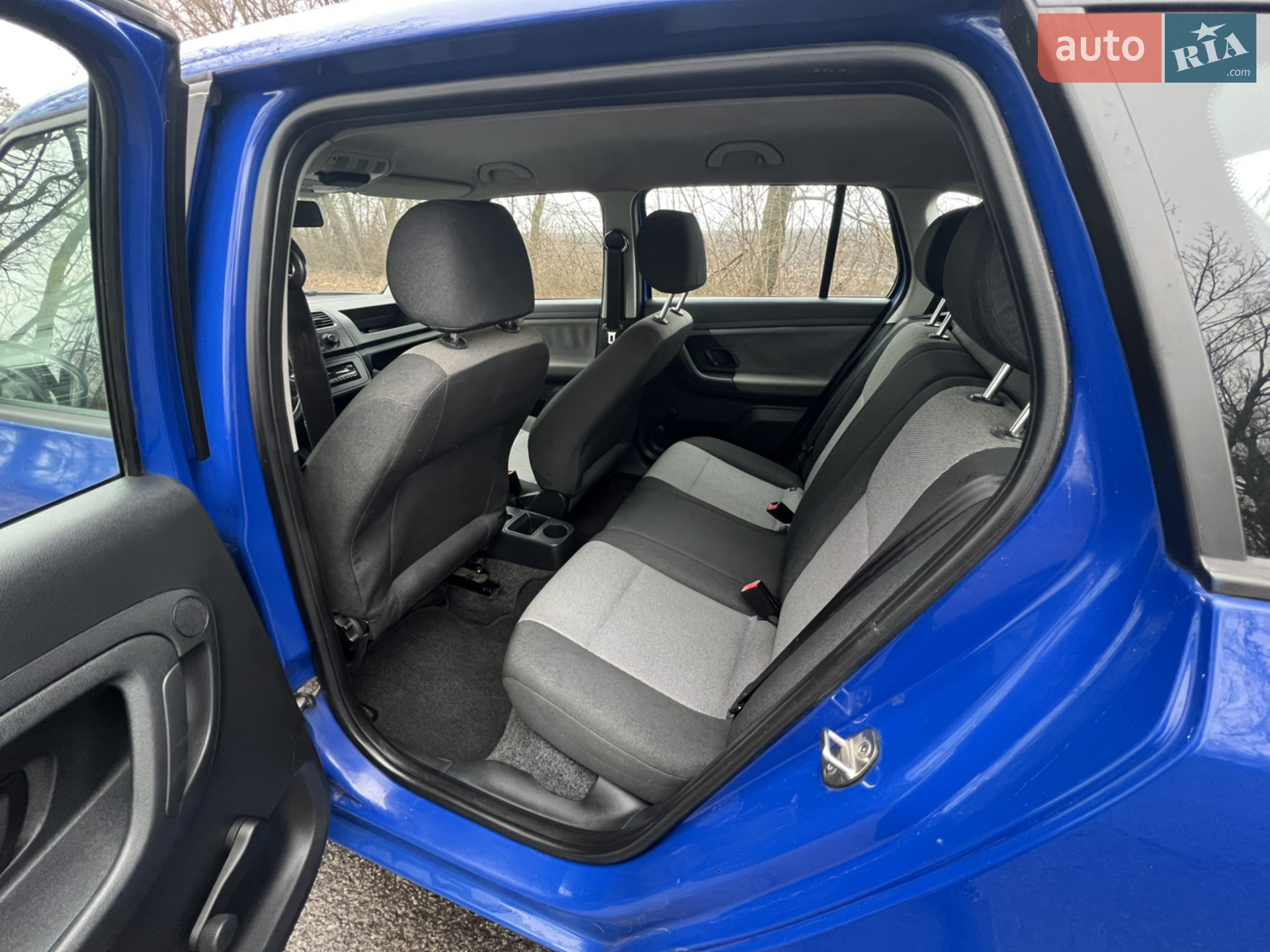 2010 Skoda Fabia - мініатюра 3