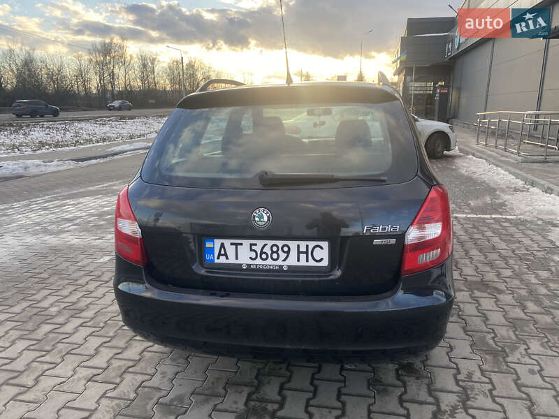 Універсал Skoda Fabia 2011 в Івано-Франківську