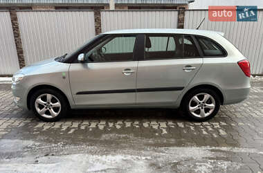 Универсал Skoda Fabia 2011 в Черновцах
