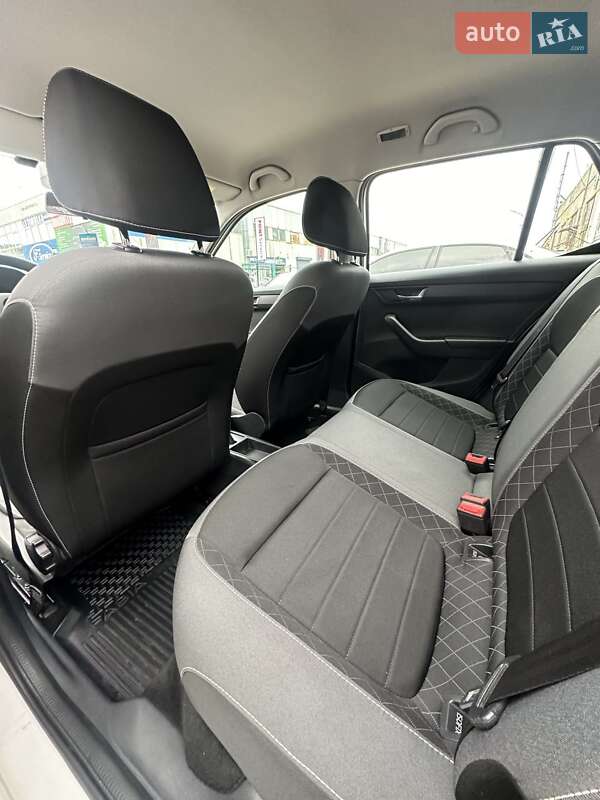 Хэтчбек Skoda Fabia 2019 в Сумах