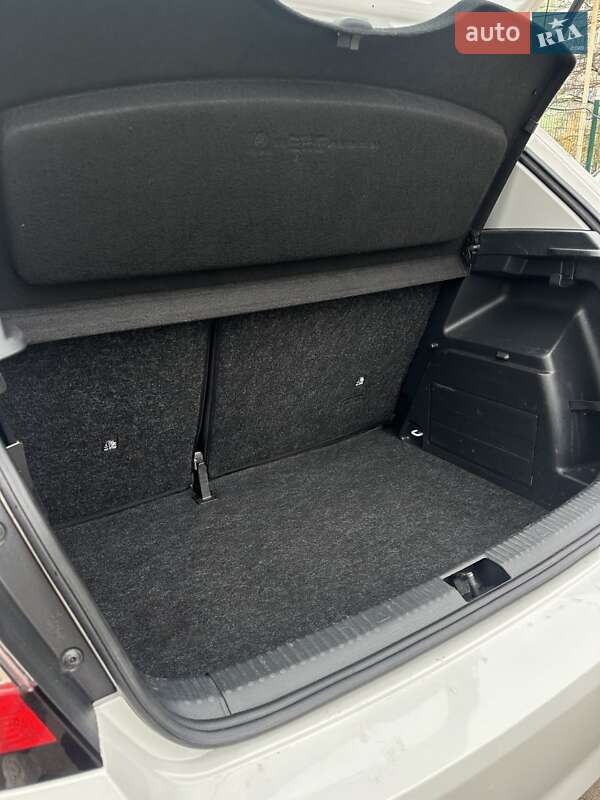 Хэтчбек Skoda Fabia 2019 в Сумах