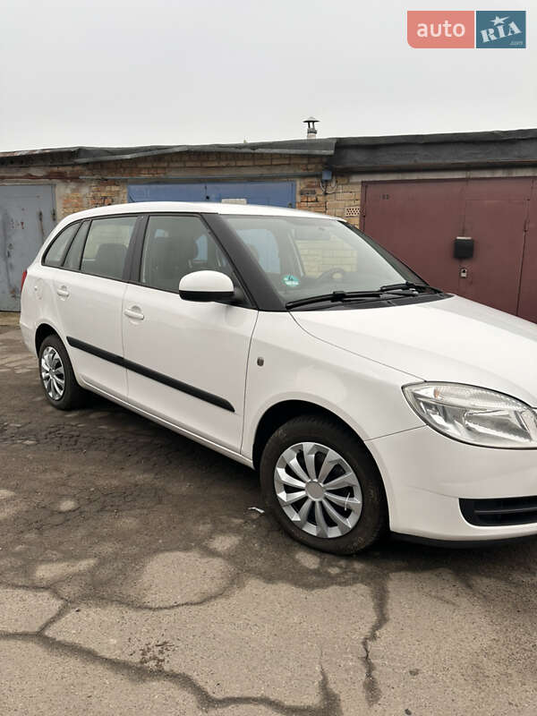 Универсал Skoda Fabia 2008 в Киеве