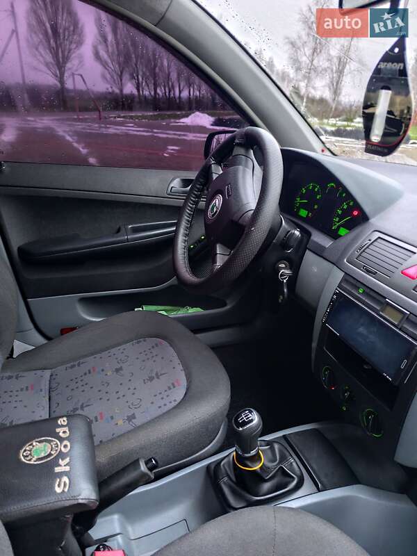 Хэтчбек Skoda Fabia 2004 в Червоногригорьевцы фото 8 Хэтчбек Skoda Fabia 2004 в Червоногригорьевцы
