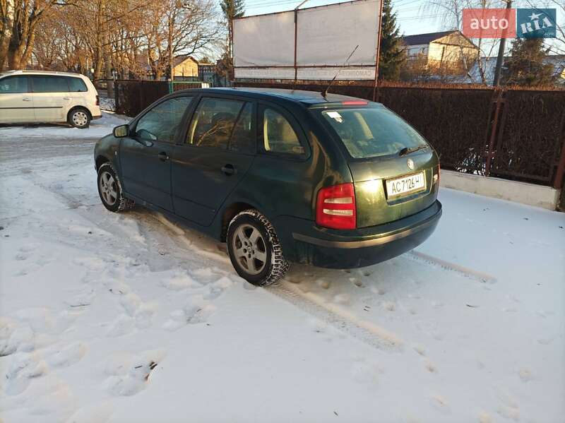 Хетчбек Skoda Fabia 2003 в Луцьку