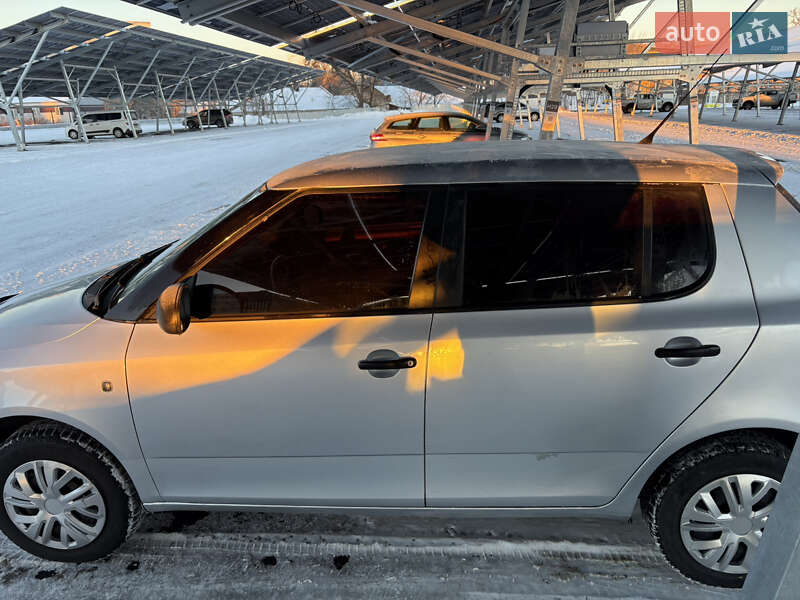 Хетчбек Skoda Fabia 2008 в Києві