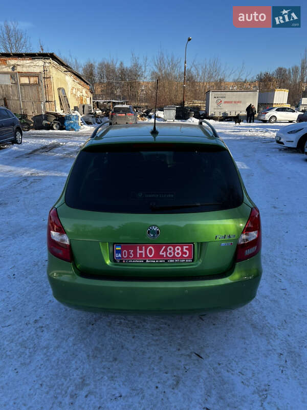 Универсал Skoda Fabia 2011 в Луцке