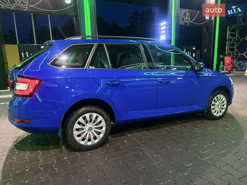 Универсал Skoda Fabia 2021 в Киеве