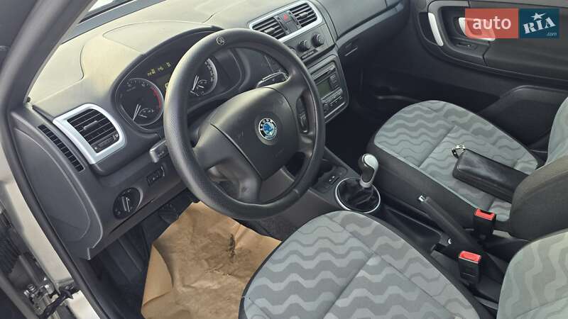 Універсал Skoda Fabia 2009 в Дніпрі