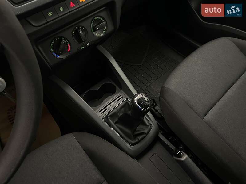 Хэтчбек Skoda Fabia 2018 в Киеве