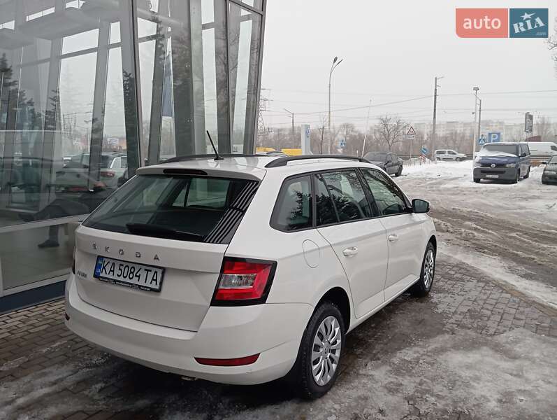 Универсал Skoda Fabia 2021 в Киеве
