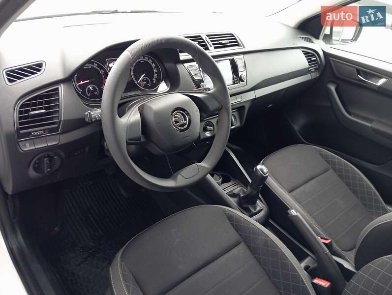 Универсал Skoda Fabia 2021 в Киеве