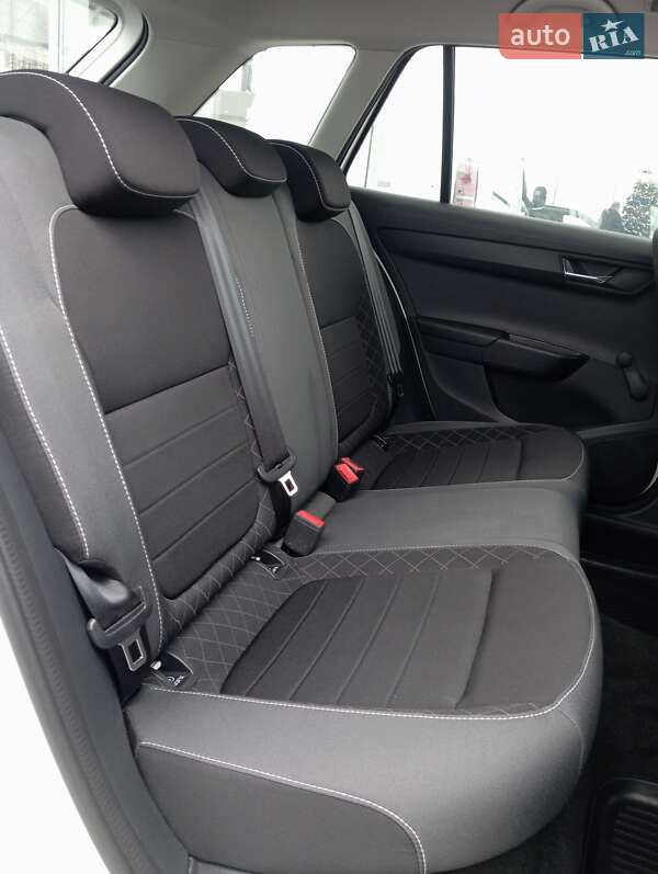 Универсал Skoda Fabia 2021 в Киеве