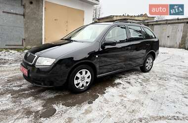 Универсал Skoda Fabia 2006 в Черновцах