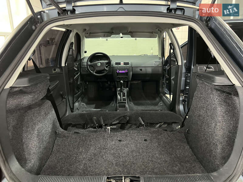 Хэтчбек Skoda Fabia 2005 в Львове