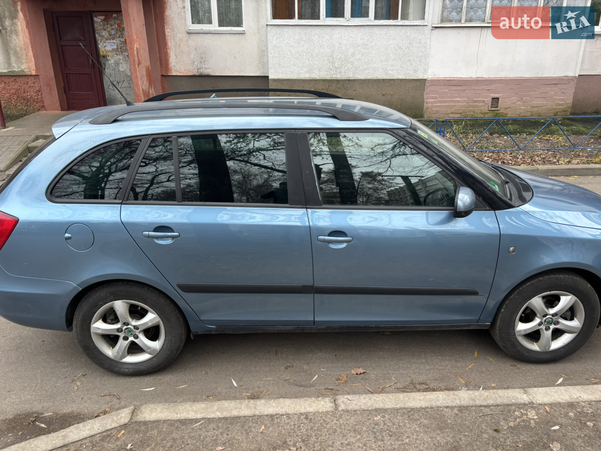 2012 Skoda Fabia - мініатюра 3