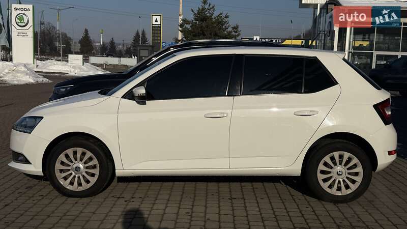 Хэтчбек Skoda Fabia 2019 в Мукачево