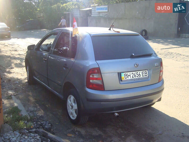 Хэтчбек Skoda Fabia 2003 в Одессе