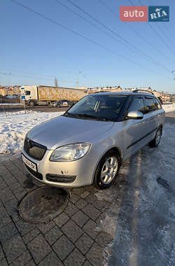 Универсал Skoda Fabia 2009 в Ужгороде
