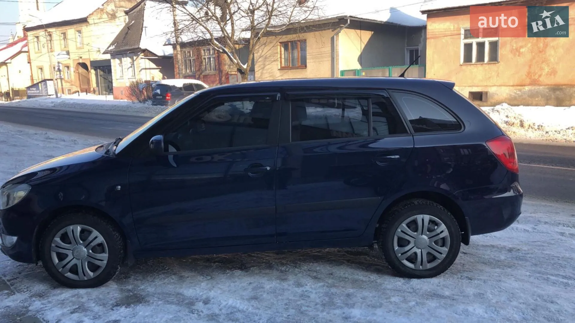 2011 Skoda Fabia - мініатюра 4