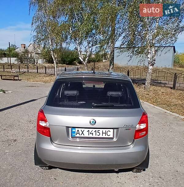 Хэтчбек Skoda Fabia 2012 в Богодухове