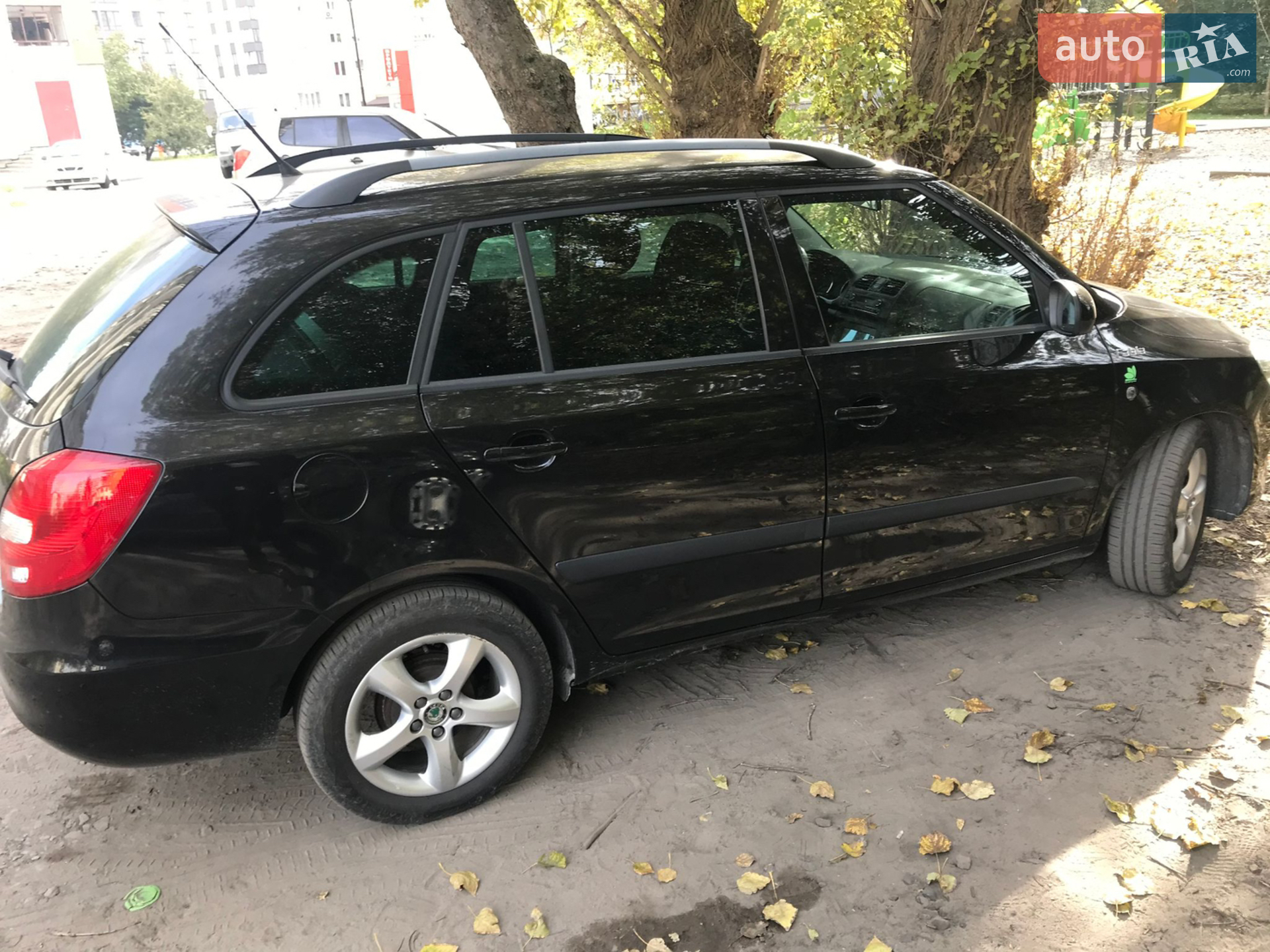 2011 Skoda Fabia - мініатюра 5