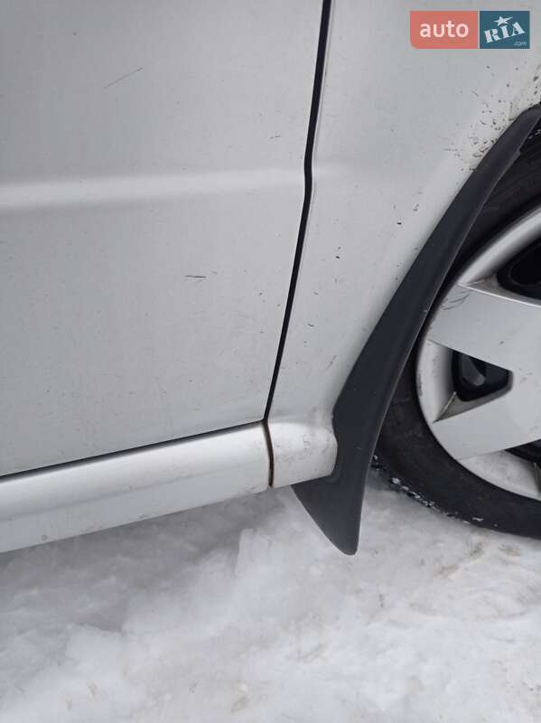 Универсал Skoda Fabia 2001 в Новом Роздоле