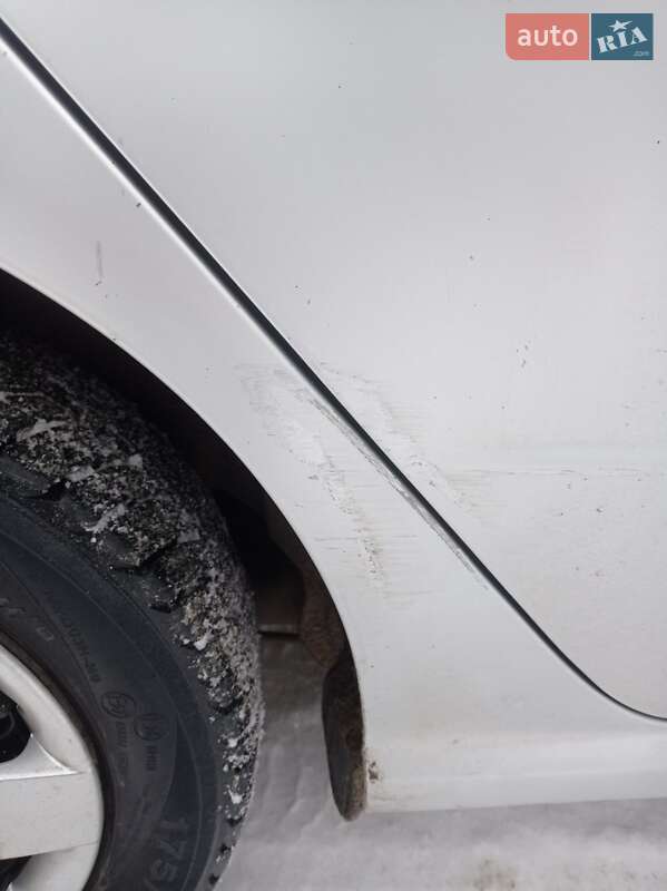 Универсал Skoda Fabia 2001 в Новом Роздоле