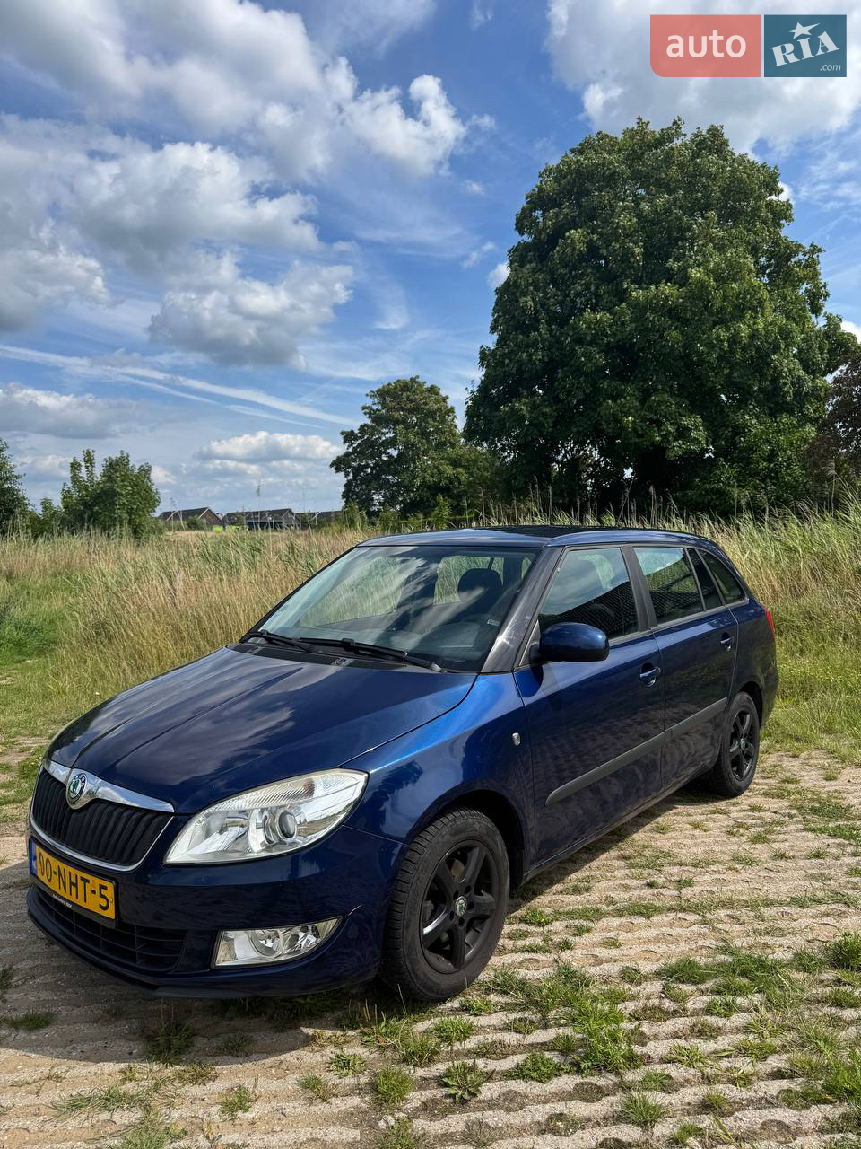 2010 Skoda Fabia - мініатюра 8
