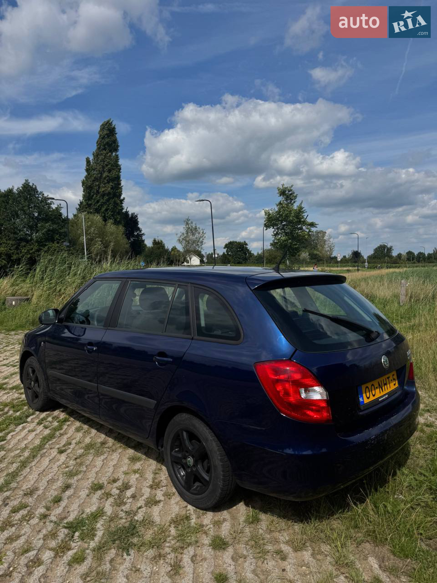 2010 Skoda Fabia - мініатюра 9