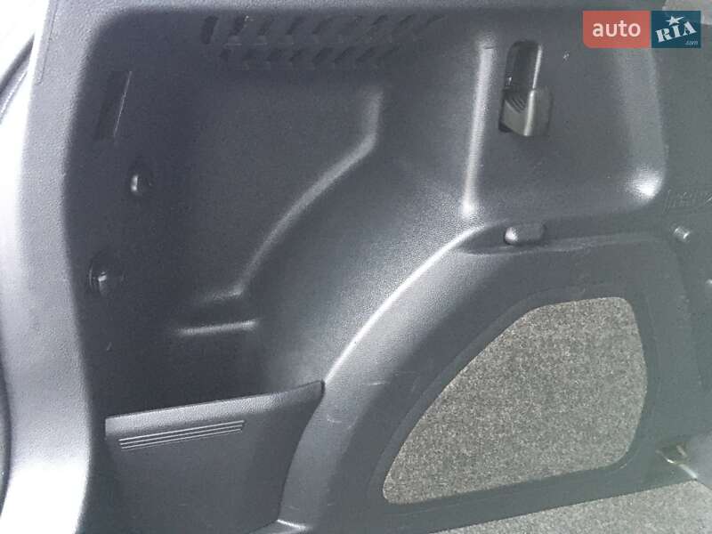 Хэтчбек Skoda Fabia 2009 в Харькове