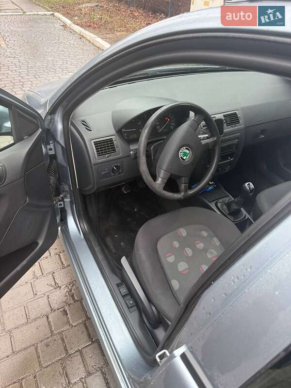 Универсал Skoda Fabia 2003 в Одессе