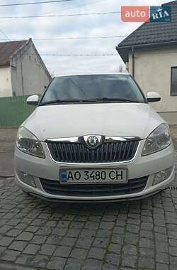 Універсал Skoda Fabia 2012 в Ужгороді