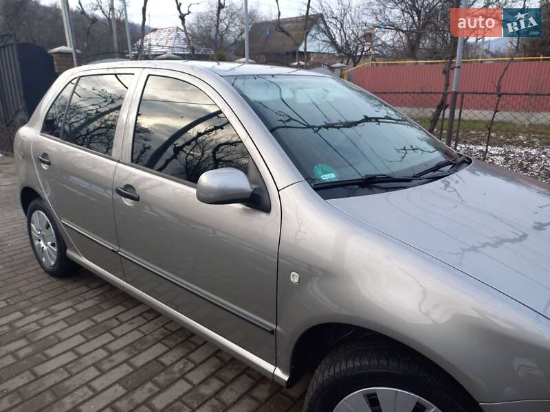 Хэтчбек Skoda Fabia 2006 в Мукачево