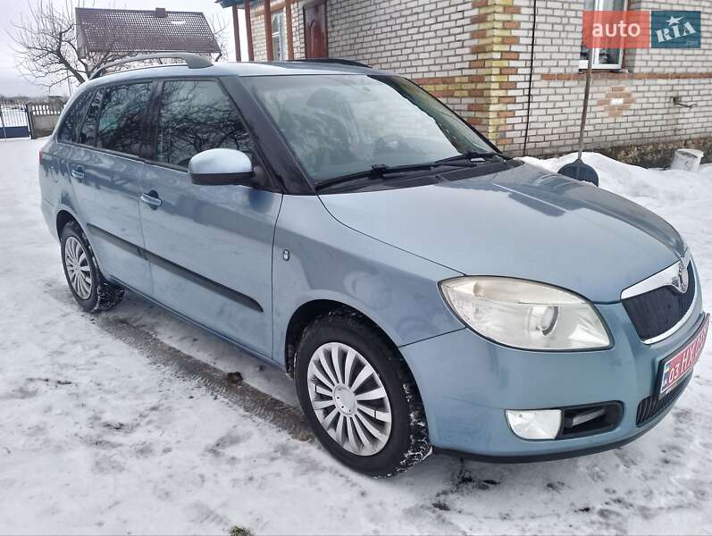 Универсал Skoda Fabia 2009 в Луцке