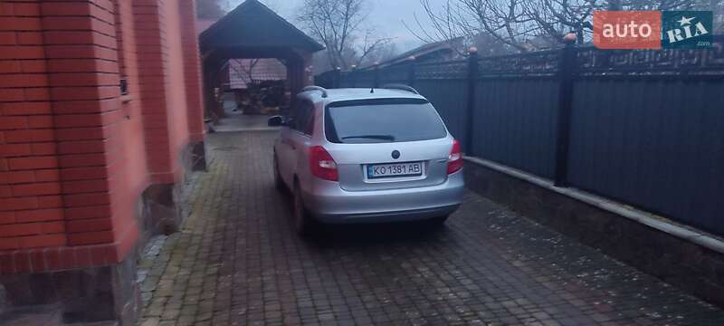 Skoda Fabia 2011 Skoda Fabia 2011